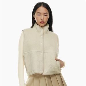 Aritzia Bigfoot Polar Snowbank Vest - mullein
